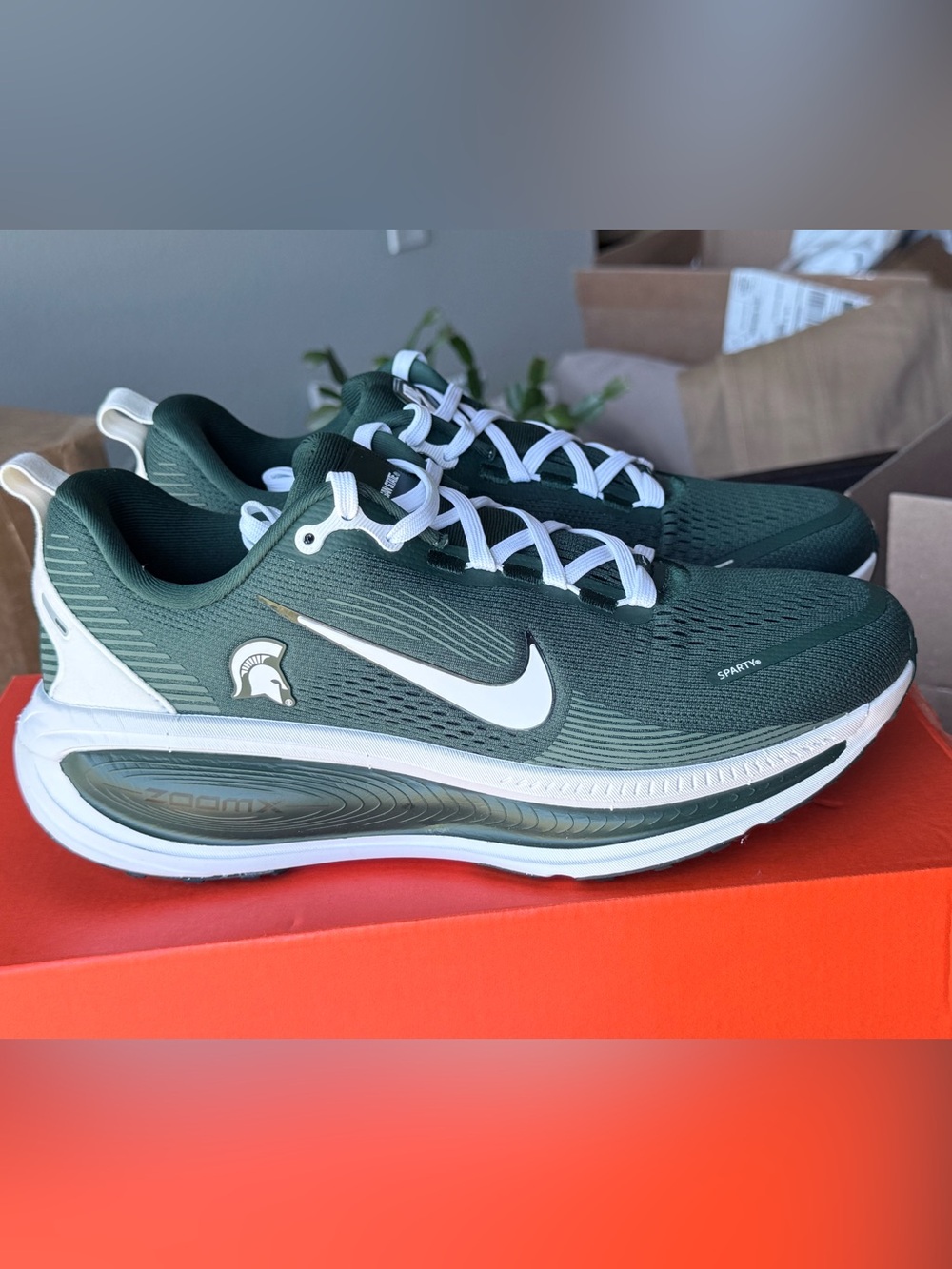 Nike Vomero 18 ‘Michigan State’